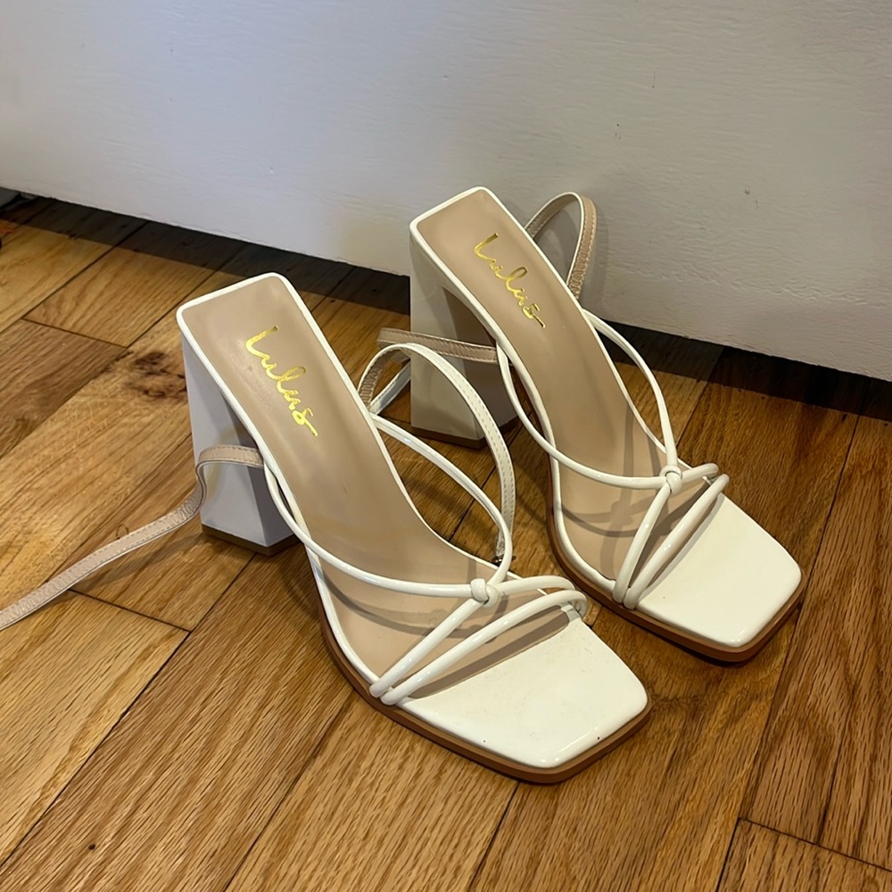 Lulus heels
never worn
just too big